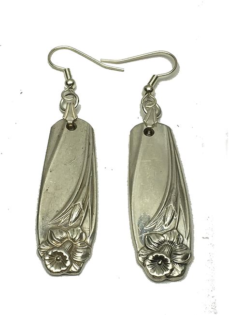 Amazon Daffodil Earrings Wm Rogers Silverplate Clothing Shoes