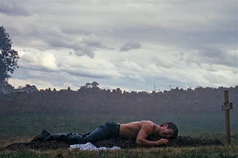 Saltburns Grave Scene Was Improvised By Barry Keoghan Popbuzz