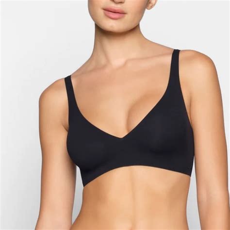 SKIMS Intimates Sleepwear Nwt Skims Naked Plunge Bra Poshmark