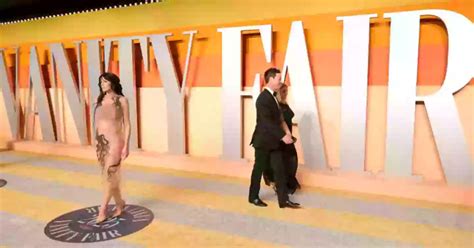 Kanye Wests Ex Julia Fox Accused Of Copying Bianca Censoris Naked Dress At Oscars Yohanpost