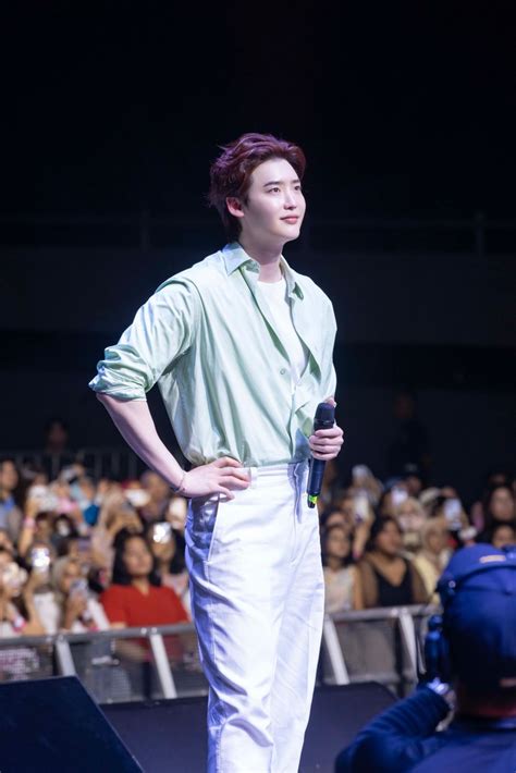 Wolipop On Twitter Foto Aktor Korea Lee Jong Suk Belum Lama Ini