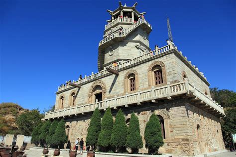 海岛上的古建筑全是石头建造的