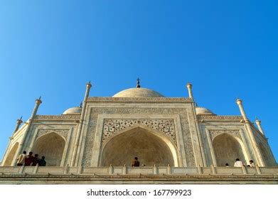 Taj Mahal Front Reflection Water Stock Photo 167799923 | Shutterstock