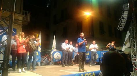 La Spezia Salvini In Piazza Del Bastione Tra Fischi E Applausi Il