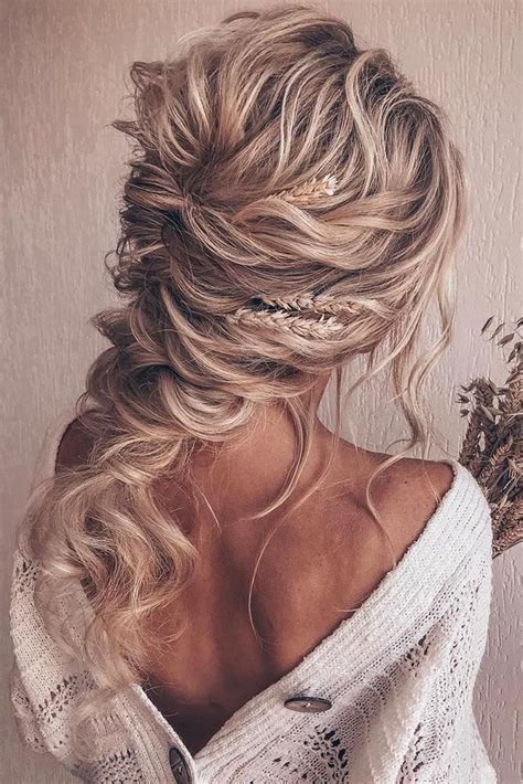 Boho Wedding Hairstyles 2024 Guide 40 Looks Expert Tips Curly Hair