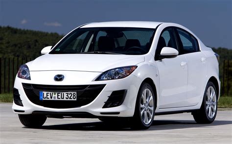Новая Mazda 3 - характеристики, комплектации, фото, видео, обзор