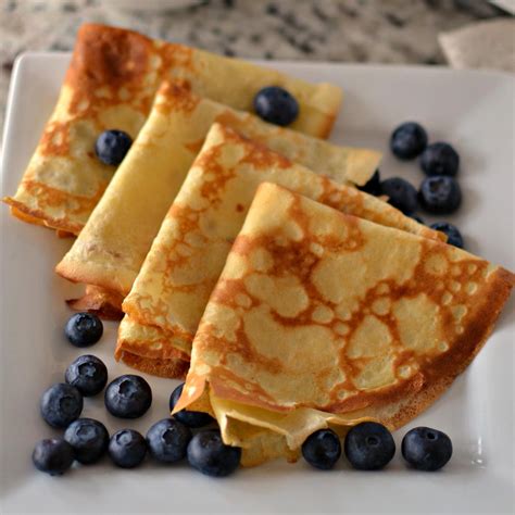 Easy Crepe Recipe | RecipeLion.com