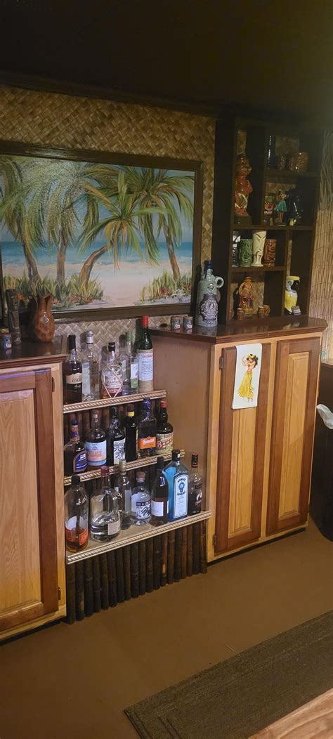 Few pictures from my Mom's basement tiki bar in action! : r/Tiki