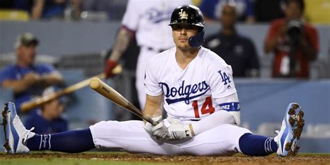 Dodgers may trade for infielder after Enrique Hernandez injury