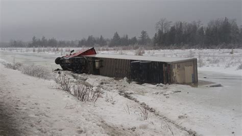 Tractor Trailer Overturns In Squaw Bay Us 23 Closed News Sports Jobs The Alpena News