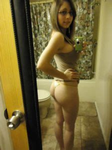Samantha Janecki Nude Ass