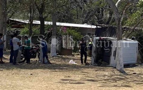 Se Registra Volcadura De Combi En Santa Mar A Del Oro El Sol De Nayarit