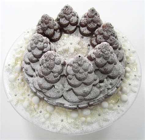 Winter Snow Scene cake | Frances Quinn