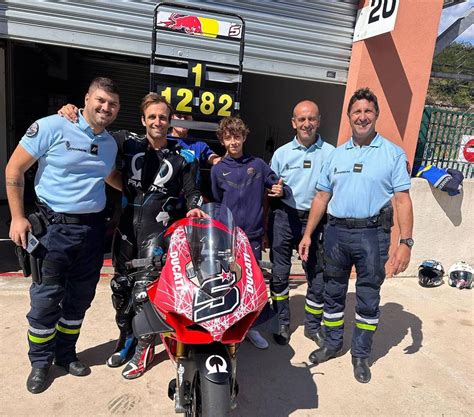 Johann Zarco à 229 km h bat le record du tour sur le circuit du pôle