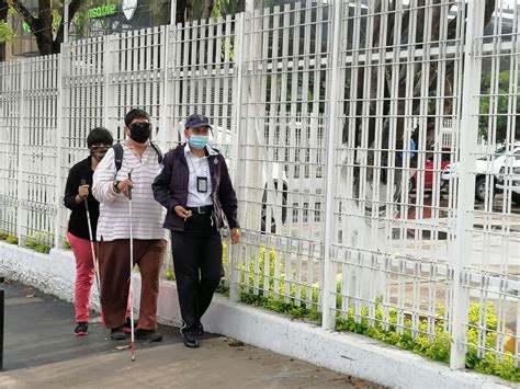 Polic A Vial Jalisco On Twitter Oficiales De Esta Comisar A Brindan