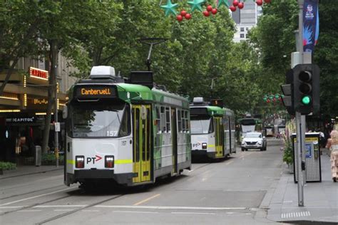 Z3157 Heads South On Route 72 At Swanston And Collins Street Wongms