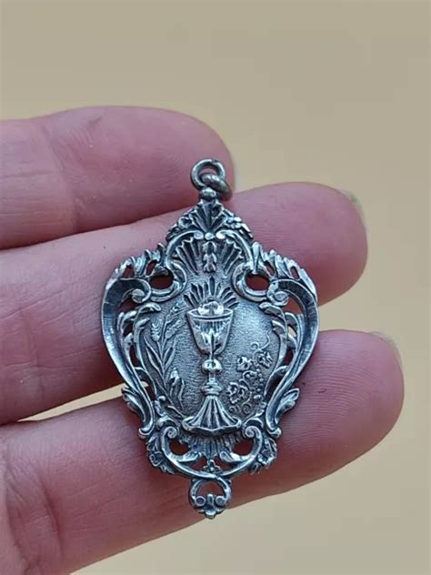 MÉDAILLE DE BAPTÊME argent massif datée 1902 Calice Art nouveau EUR 35