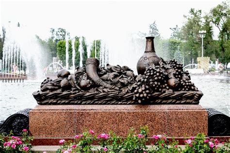 MOSCOW, RUSSIA - MAY 31, 2019: Famous Russian Park VDNKH or VVC ...