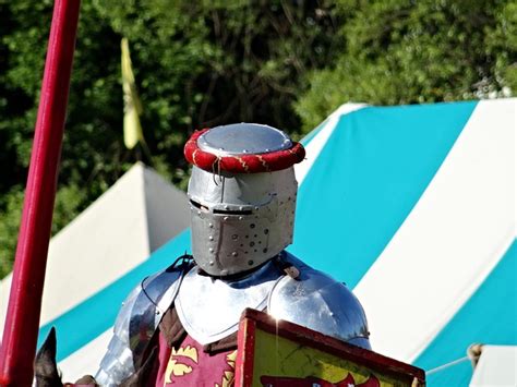 Jousting At Kenilworth Castle North Mere Holiday Cottages