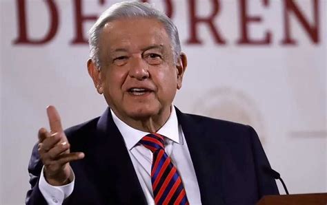 AMLO DEFIENDE RECORTE DE VUELOS EN EL AICM HAY RIESGOS Y QUEREMOS