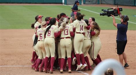 Fsu Softball Survives Brink Of Elimination Advances To Super Regionals