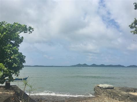 Damn Good Travels Volunteers Clean Up Lian Batangas Beach