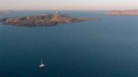 The best Santorini shore excursions for cruise passengers