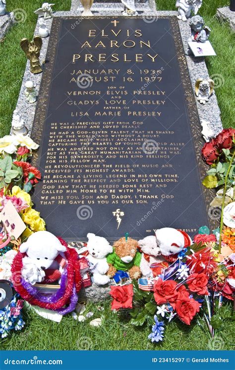 Elvis Presleys Grave Graceland Tn Editorial Photography Image