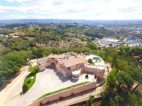 Quintas e casas rústicas Quinta T6 à venda em Maiorga SUPERCASA