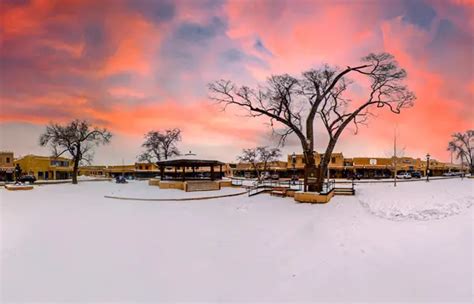 Taos Plaza & Downtown - Taos.org