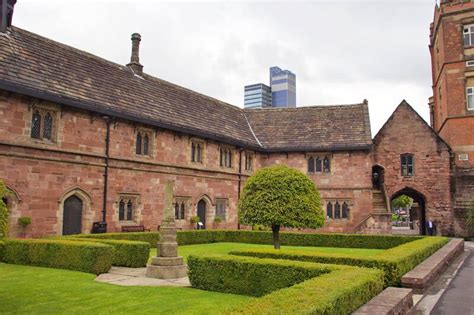 Chethams Library In Manchester Enjoy One Of The Oldest English