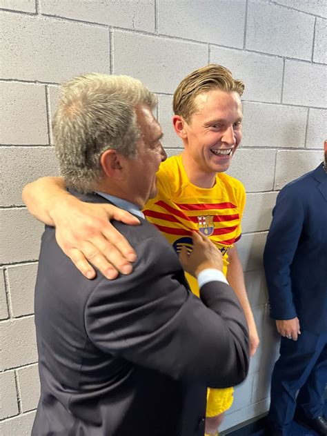 Barcacentre On Twitter Image Frenkie De Jong With President Laporta