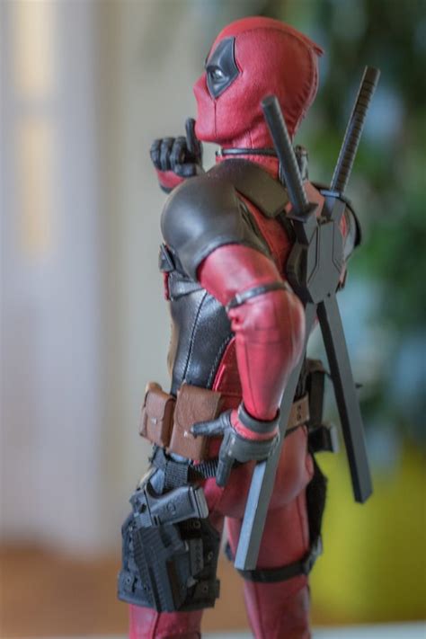 Test Avis Figurine Hot Toys Une Folie De Perfection Gentleman Moderne