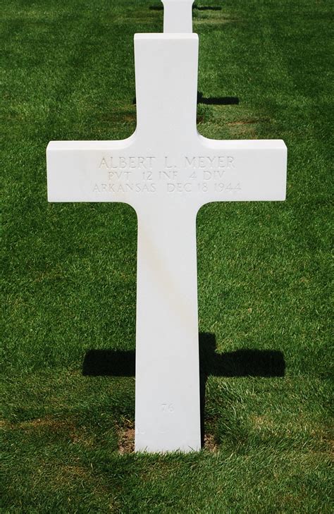 Pvt Albert Leopold Meyer 1913 1944 Find A Grave Gedenkplek