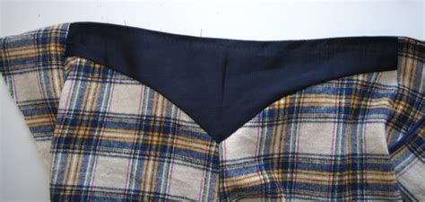 A Few Threads Loose Lingerie Sew Along Tap Pants Lace Inset And Front Back Facings Part