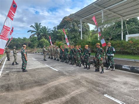 Jaga Perbatasan Ri Malaysa Di Pos Gabma Nanga Badau Bentuk Sinergitas