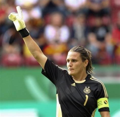 Fu Ball Uefa Nadine Angerer Ist Europas Fu Ballerin Des Jahres Welt