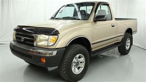 2000 Toyota Tacoma Pickup | F5 | Indy 2019