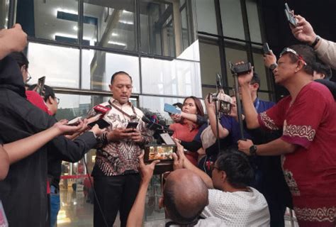 Jk Bingung Dirut Pertamina Karen Agustiawan Jadi Terdakwa Saat Jadi