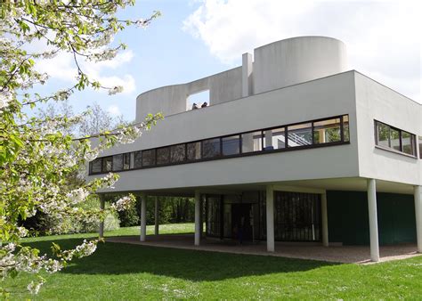 Le Corbusier S Villa Savoye Encapsulates The Modernist Style