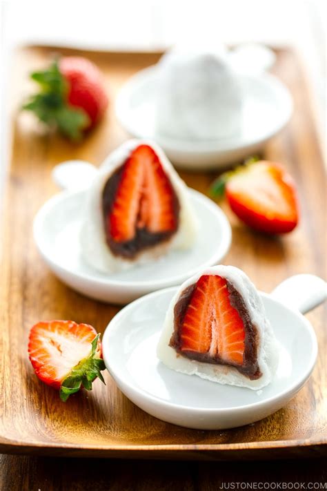 Strawberry Mochi Ichigo Daifuku いちご大福 • Just One Cookbook