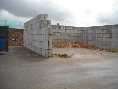 Vee™ Interlocking Blocks Elite Precast Concrete