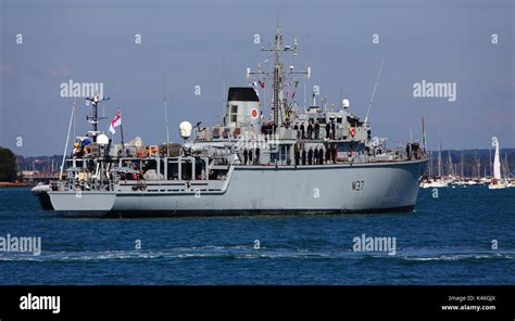 Hms Chiddingfold Royal Navy Hunt Class Mine Countermeasures Ship Seen Here Arriving In