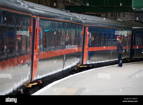 Boarding trains at Waverley Station Scotland Stock Photo - Alamy