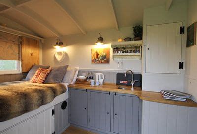 Shepherds Hut Bedroom Hire | Shepherds hut, Narrowboat kitchen ...