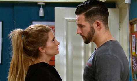 Emmerdales Debbie Dingle Argues With Pete Before Running To Ross Tv