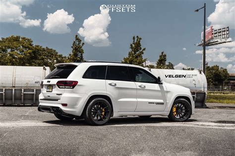 2018 Jeep Grand Cherokee With 20x10 5 34 Velgen Vf5 And 315 35R20 Nitto