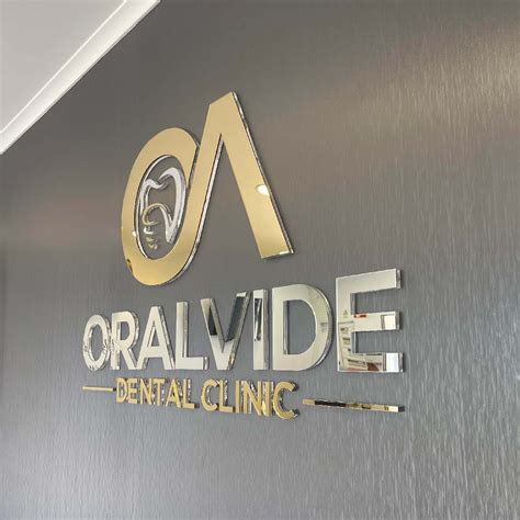 Logotipo Em Acrílico Espelhado Gln Publicidade