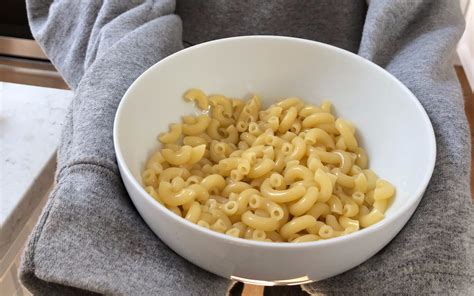 The 8 Minute Microwave Pasta Hack How To Make Pasta Fast Into The Dish