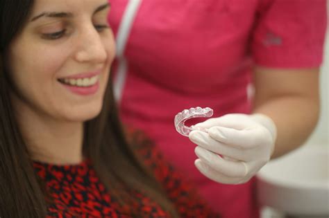 Nevidljivi Aparati Za Ravnanje Zubi Dental Centar Pollak